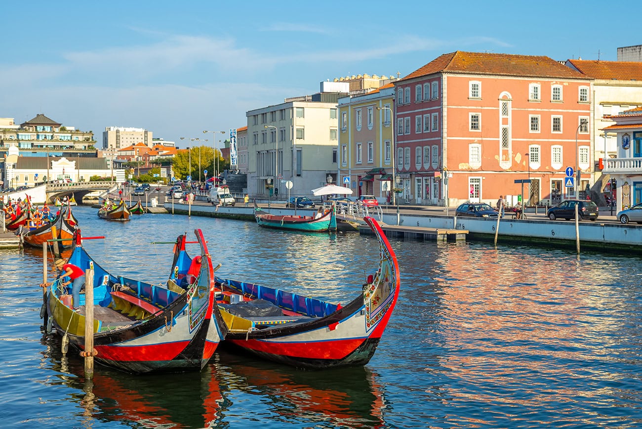 iStock-1144907615_Low
